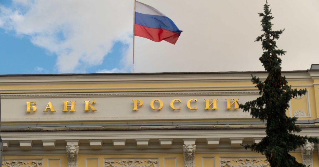 Fenomenul ieșirilor de capital din Rusia: Cauze, destinații și implicații pe termen lung