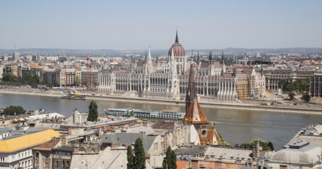 Expulzarea diplomaților ruși: Implicații și reacții în contextul relațiilor internaționale dintre Ungaria și Rusia