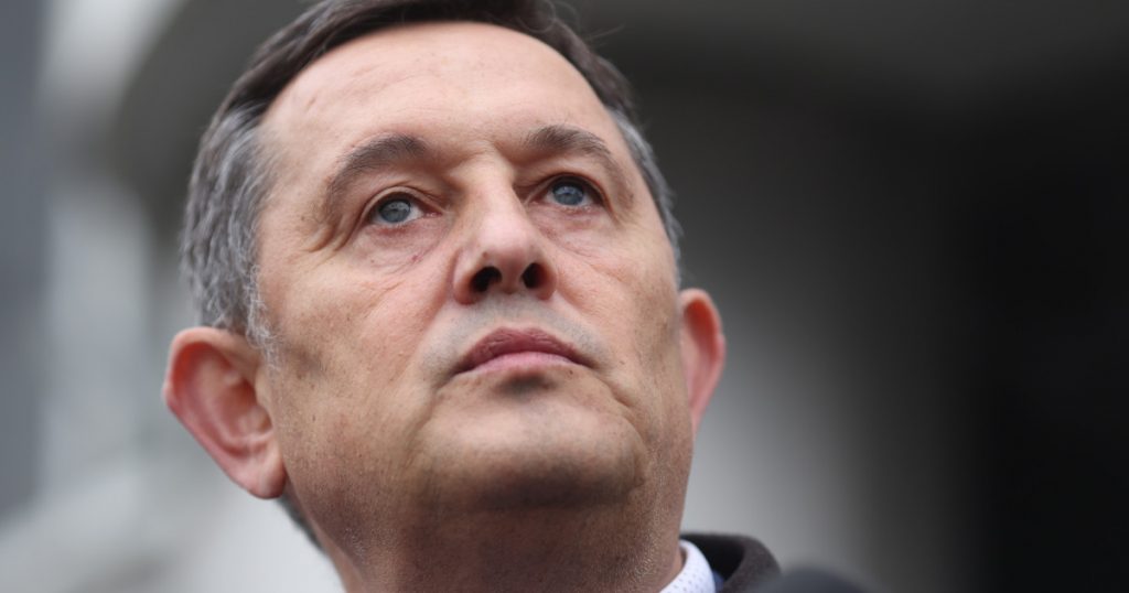Negocieri între AUR și PSD: Oportunități și Provocări în Formarea Viitorului Guvern