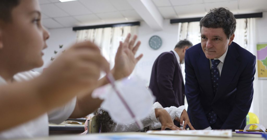 Finanțarea programului „Masă Caldă” în școli: O analiză a priorităților educaționale și sociale în România