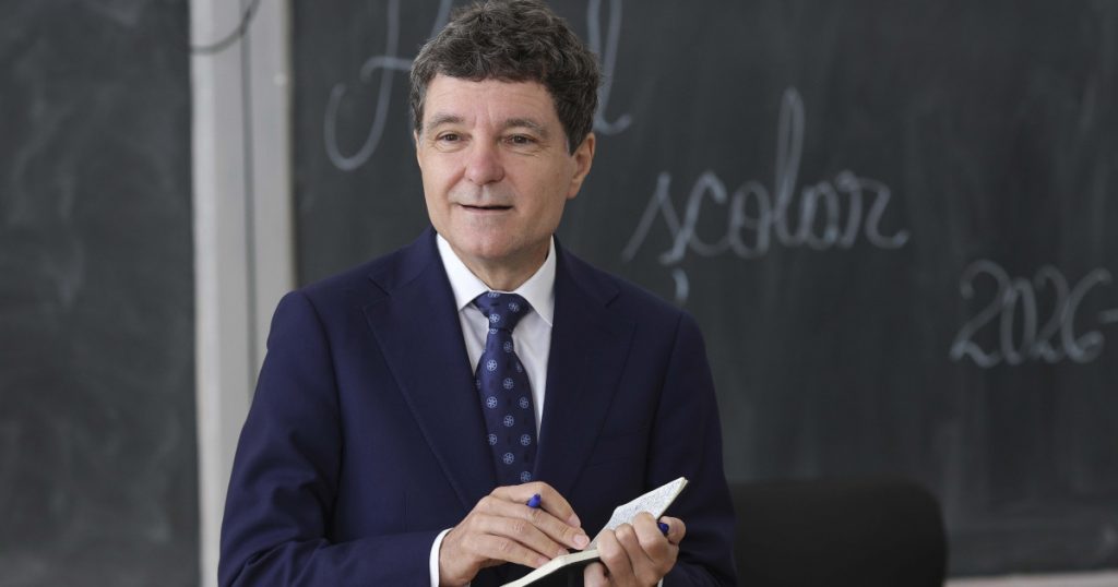 Nicușor Dan și valorificarea cunoașterii: O analiză a educației în România