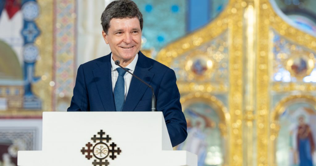 Naționalismul Sănătos în Contextul Istoric și Social al României: O Analiză Detaliată a Declarației lui Nicușor Dan
