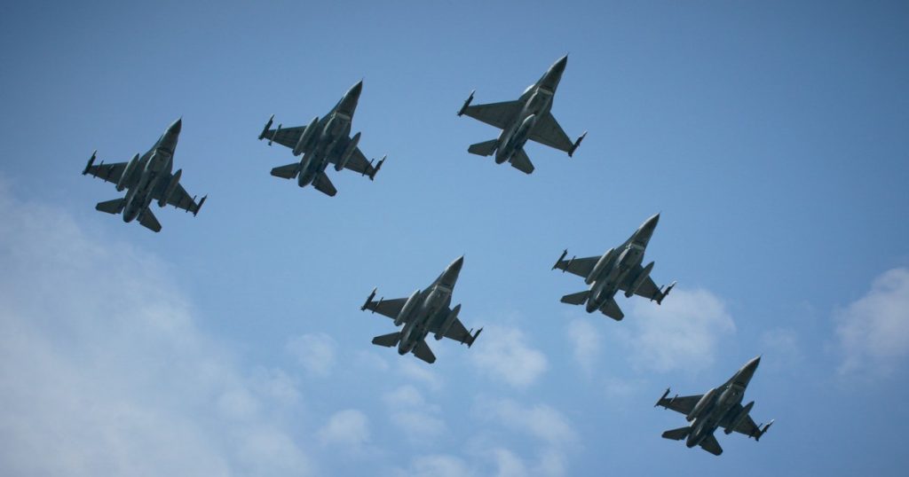 Falsa alarmă în Polonia: Impactul unei alerte aeriene provocate de un stol de păsări