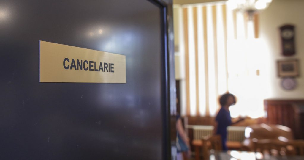 Criza profesorilor în sistemul educațional românesc: Deficitul de dascăli și impactul asupra elevilor