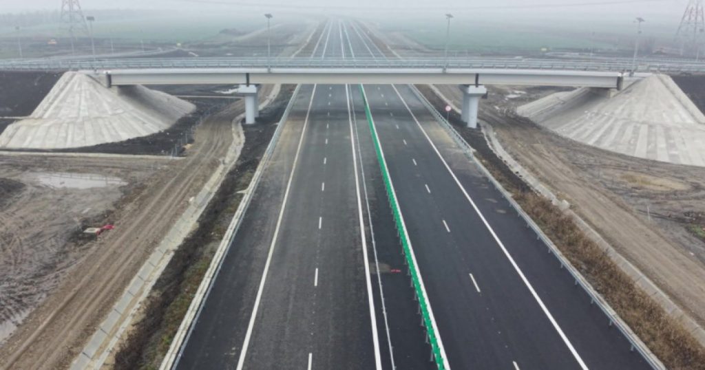 Deschiderea Porțiunii Bacău Nord pe Autostrada Moldovei: Implicații și Perspective