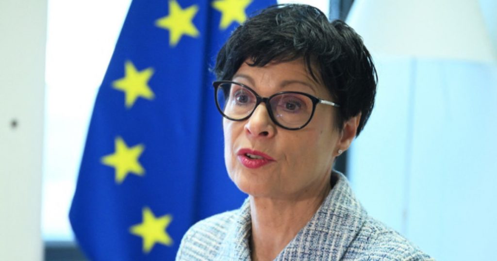 Anularea vizitei comisarului european în Serbia: O reacție la glorificarea criminalului de război Ratko Mladic