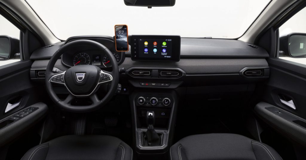Declinul Înmatriculărilor de Autoturisme Noi în România: O Analiză a Crizei din Industria Auto