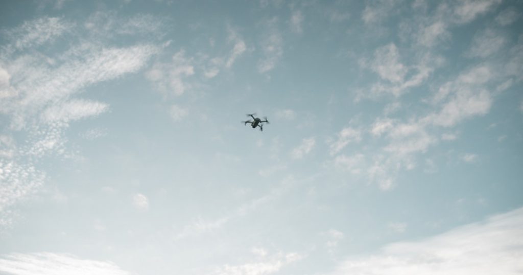 Inovația în combaterea secetei: Însămânțarea norilor cu drone – O soluție tehnologică revoluționară