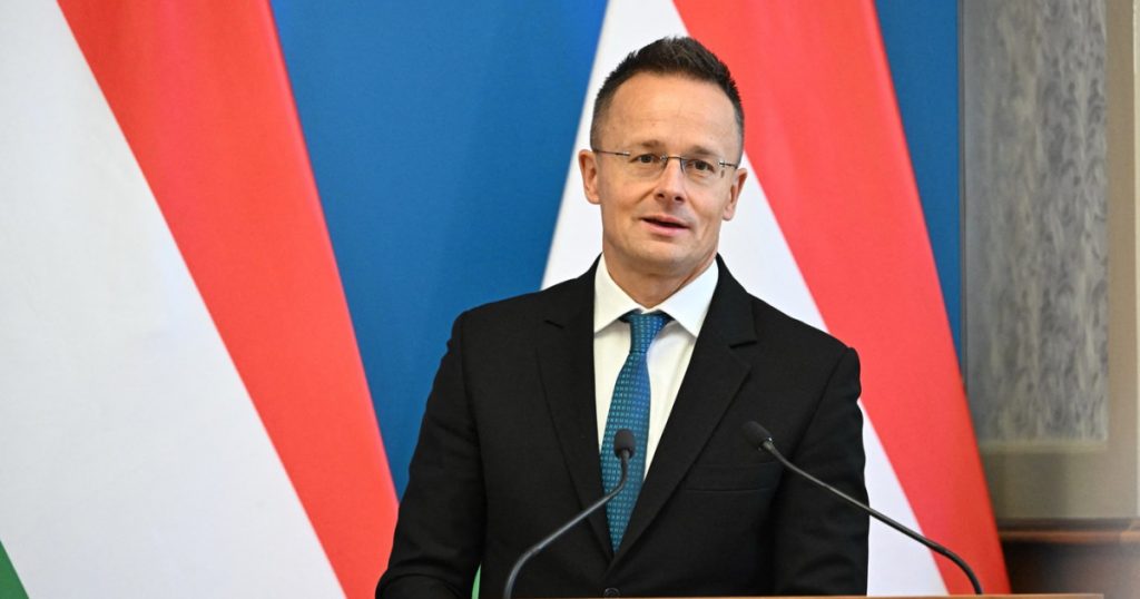 Controversa avioanelor private: Peter Szijjarto și acuzațiile de gestionare defectuoasă a fondurilor publice în Ungaria