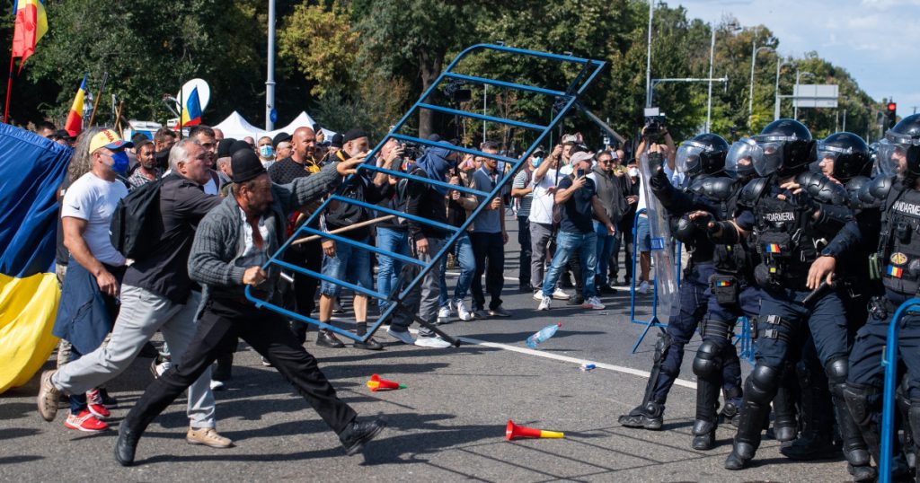 Tensiuni în Piaţa Victoriei: Amenințări la adresa ordinii publice și repercusiunile legale ale protestelor violente