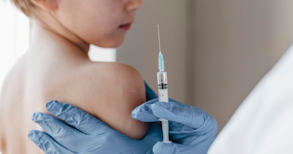 Declinul ratei de vaccinare a copiilor în Uniunea Europeană: o criză în expansiune