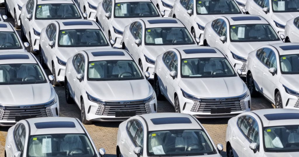 Tensiuni comerciale între UE și China: Solicitările Bruxelles-ului de limitare a exporturilor de automobile hibride și implicațiile pentru economia globală