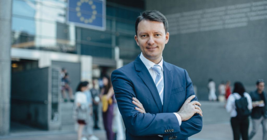 Desemnarea lui Siegfried Mureșan ca Prim-Ministru: Context, Implicații și Perspective în Politica Românească