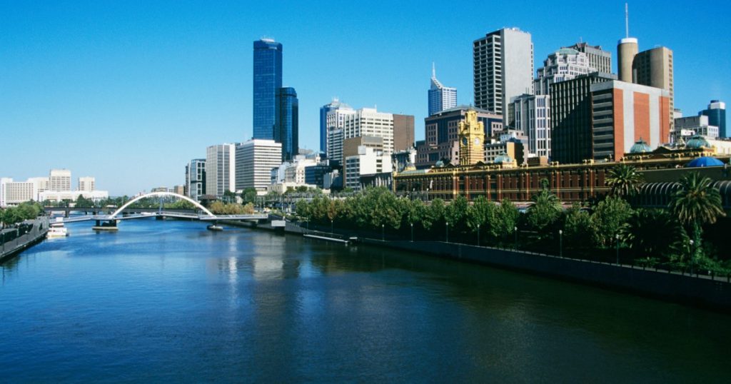 Australia înăsprește măsurile împotriva turiștilor care depășesc termenul de ședere: implicații și perspective
