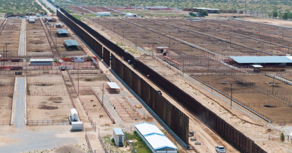 Extinderea Zidului de la Granița SUA-Mexic în Big Bend: O Analiză a Implicațiilor Politice și Sociale