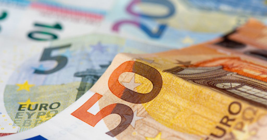Ucraina solicită sprijin financiar suplimentar din partea Uniunii Europene: O analiză detaliată a cererii de 32,6 miliarde de euro pentru 2027