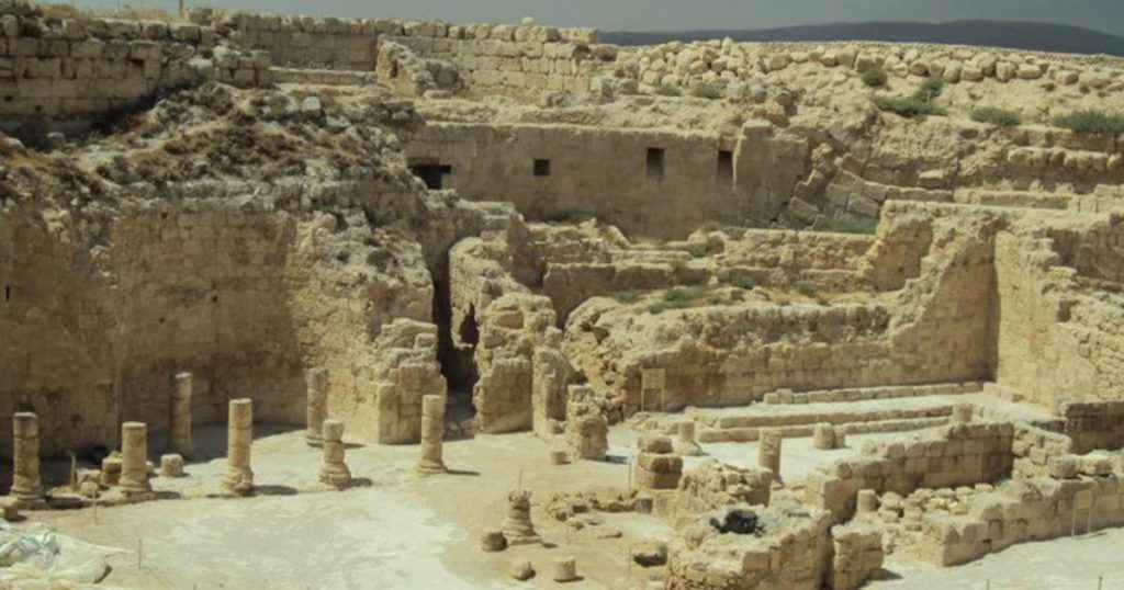 Inelul de la Herodium: O Fereastră către Timpul lui Iisus și Întrebările care Persistă