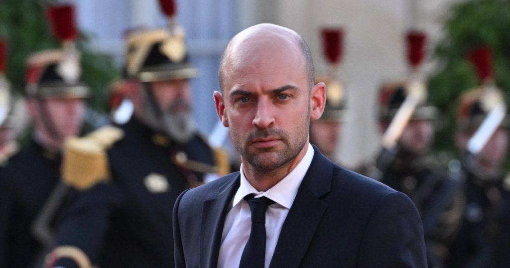 Tensiuni Diplomatice: Franța și Iranul în Criza Culturii și Securității Naționale