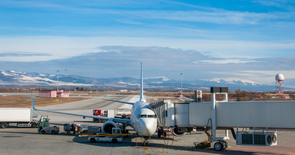 Europa în Criză: Deficitul de Combustibil pentru Aviație și Implicațiile Sale Strategice
