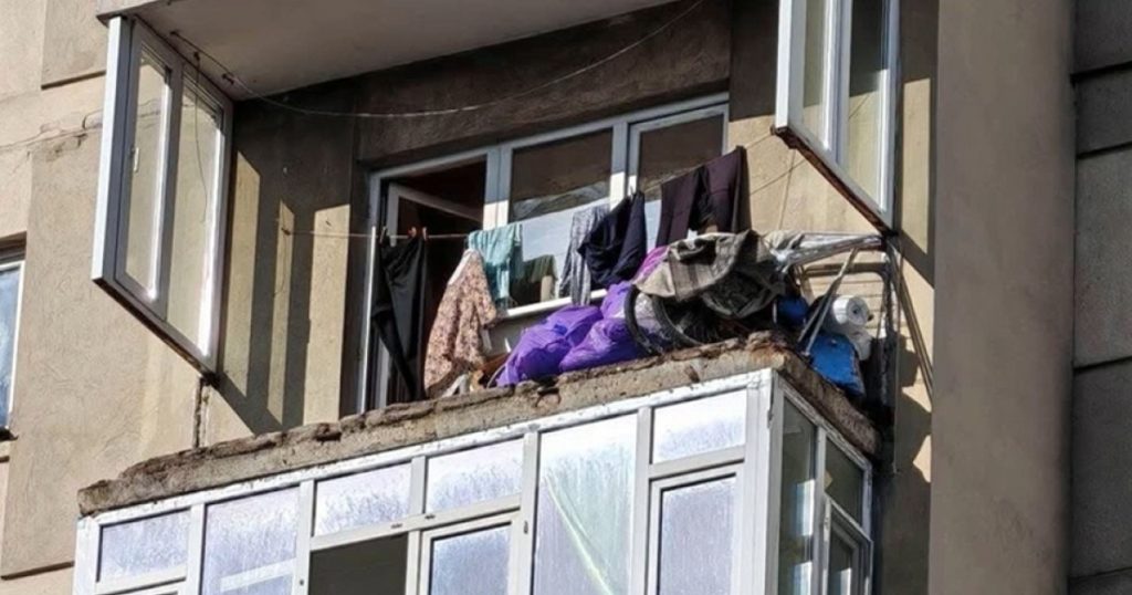 Căderea unui balcon în București: O analiză a riscurilor structurale și a responsabilității în construcții