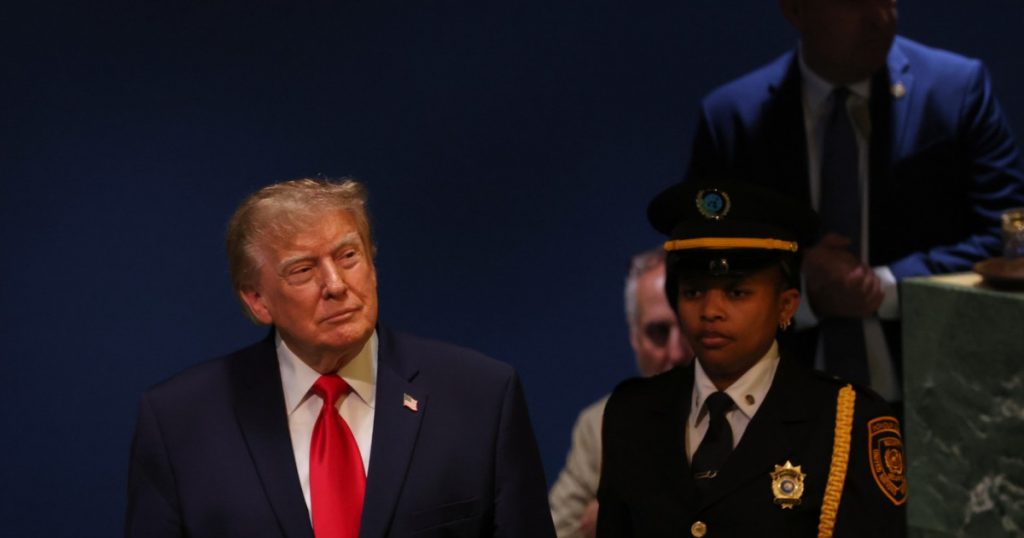 Conflictul dintre Trump și mass-media: O analiză a criticilor și implicațiilor asupra democrației