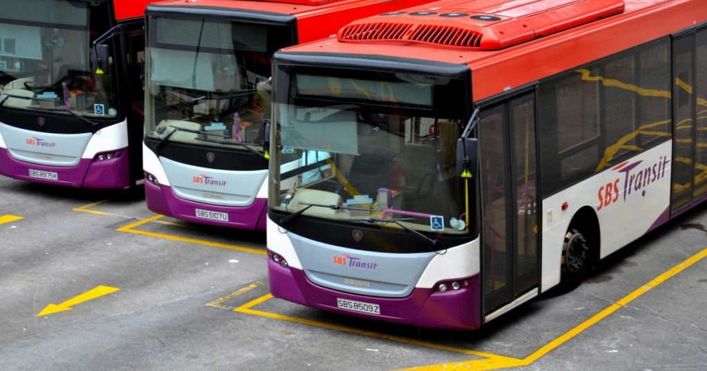 Sancțiunile pentru Muzica la Volum Ridicat în Transportul Public: O Măsură Controversată din Singapore