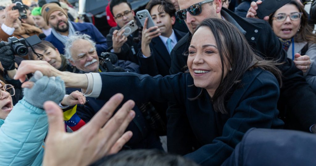 Maria Corina Machado: Opozanta Venezuelană și Lupta pentru Drepturile Omului în Fața Obstacolelor Politice