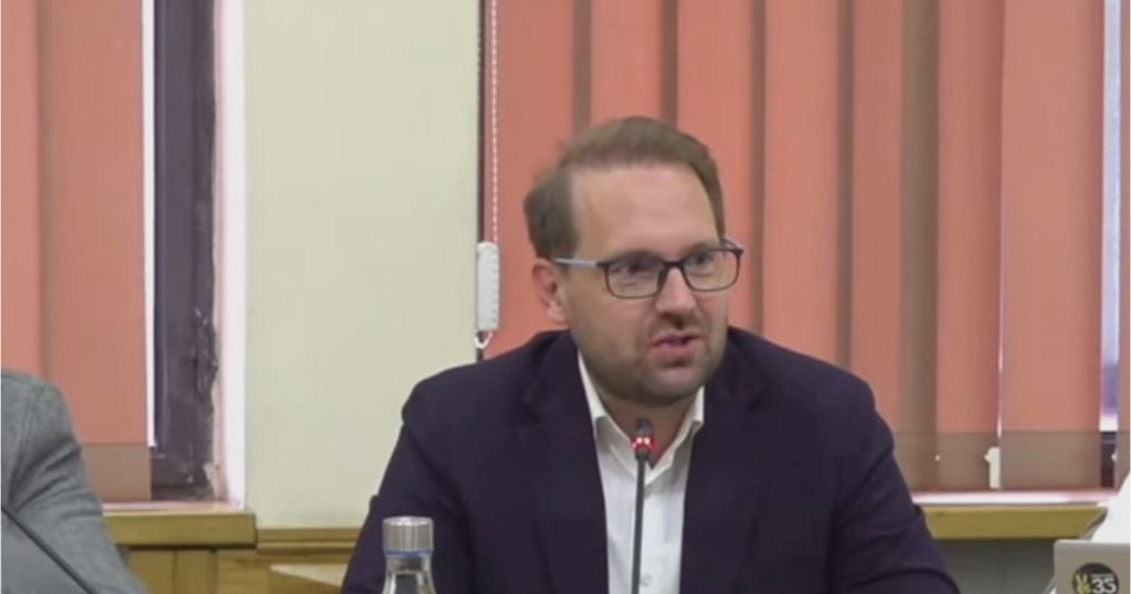 Dominic Fritz: O Aducere Aminte a Mandatului său la Timișoara și Viitorul Politic în Contextul Schimbărilor Legislative