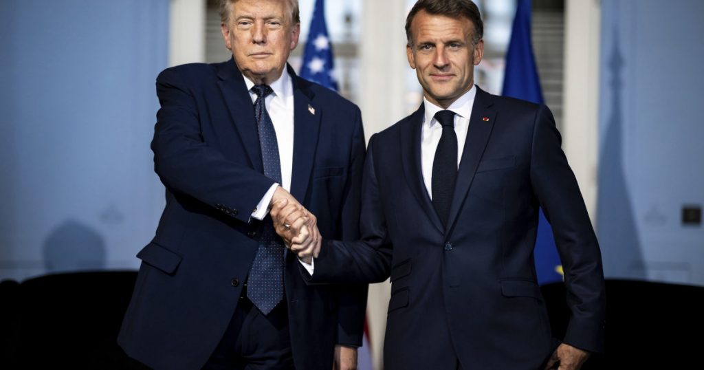 Răspunsul lui Macron la viziunea lui Trump pentru un Arc de Triumf american: O analiză a simbolismului și implicațiilor geopolitice