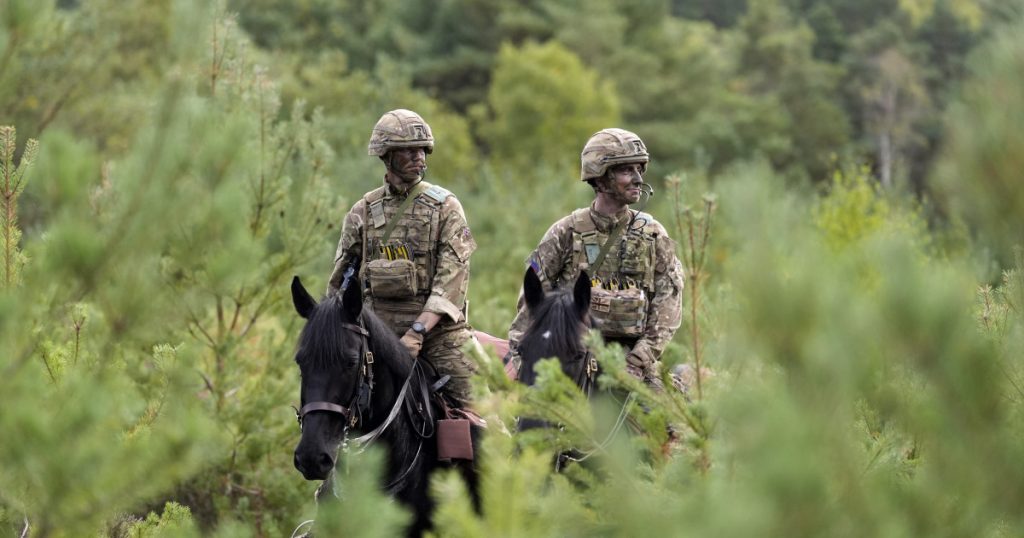 Revenirea Cavaleriei: Cum Armata Regelui Charles Reînvie Puterea Cailor pe Câmpul de Luptă Modern