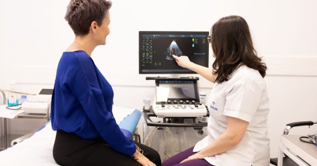 Impactul Stilului de Viață Asupra Osteoporozei la Femeile Aflate la Menopauză: Expertiza Endocrinologului