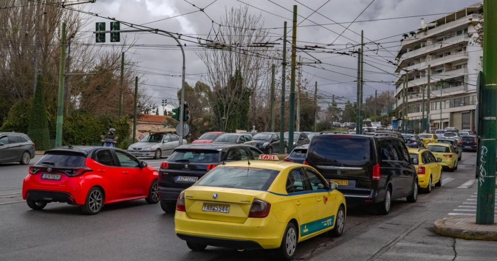 Declarațiile controversate ale unui parlamentar grec: Impactul asupra societății și politicii în contextul scumpirii carburanților