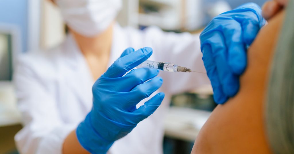 Vaccinul gripal 2026: Importanța imunizării, categoriile eligibile și impactul asupra sănătății publice