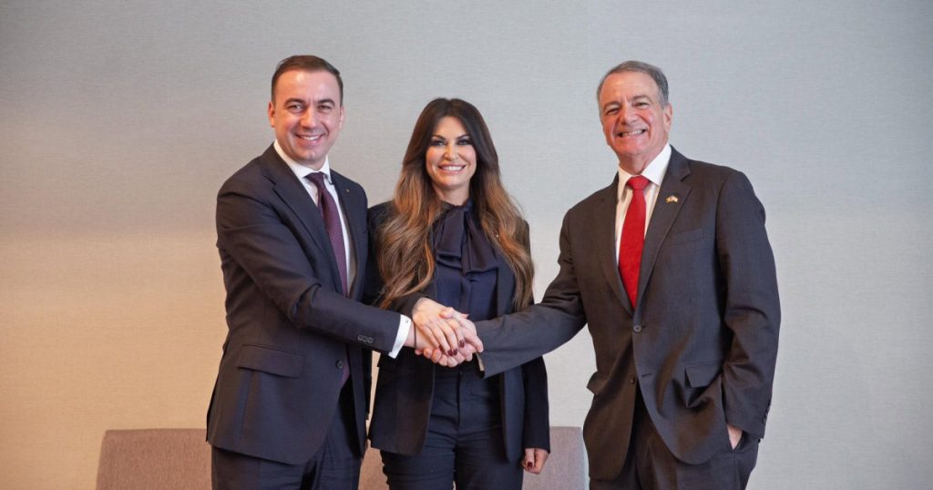 Scandalul Ambasadoarei SUA la Atena: Analiza Reacției lui Bogdan Ivan și Implicațiile Politice