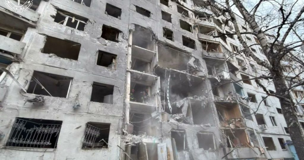 Atac aerian devastator în Harkiv: O bombă ghidată rusească afectează viețile a 22 de persoane, inclusiv copii