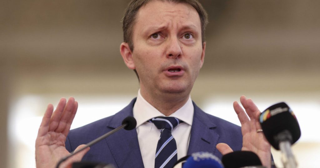 Negocierile Guvernului Mureșan: O Privire Detaliată asupra Voturilor și Implicațiilor Politice