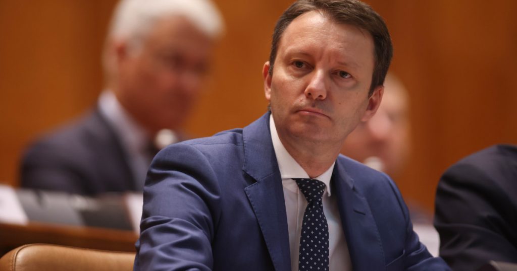 Criza politică din România: Analiza votului împotriva guvernului Mureșan și implicațiile sale